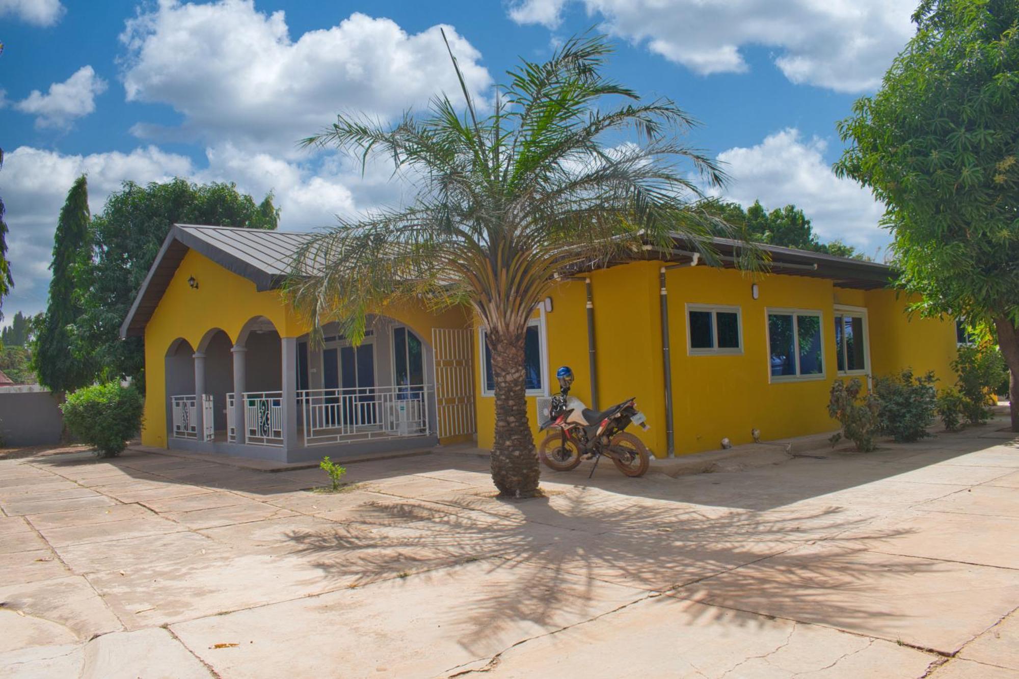 Tree House Hostel Tamale 外观 照片